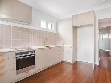 Cozy 2/384 Lutwyche Road, Windsor, QLD 4030