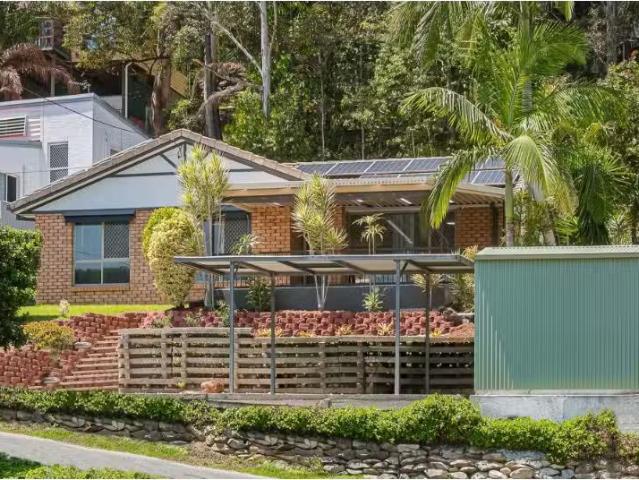 Deal! 23 Miles Street, TWEED HEADS House for rent Listed by A.