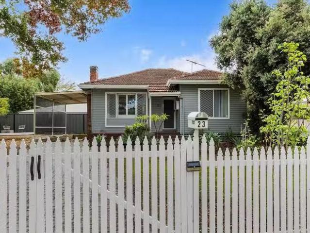 Rental! 23 Ougden Way, Medina, WA 6167