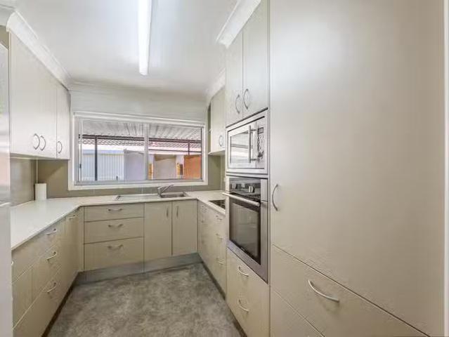 Cheap 23 Booker Parade, Golden Beach, QLD 4551