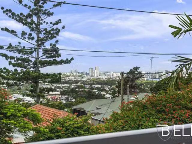 Just in! 23 Watson Street, Newmarket, QLD 4051