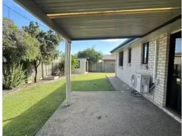 Unique 2/3a telegraph road, BUNDABERG EAST Townhouse for rent.