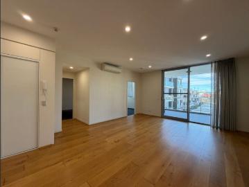Cozy 2x2 Apartment in Lathlain