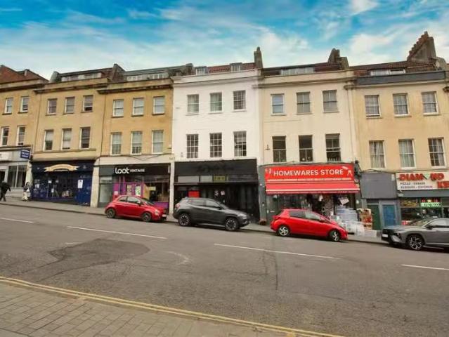 Cheap 2 BA 1 bedroom apartment for rent in Park Street, City C.