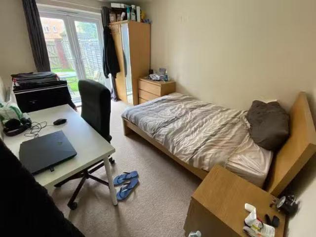 Just in! 2 BA 1 bedroom house of multiple occupation for rent.