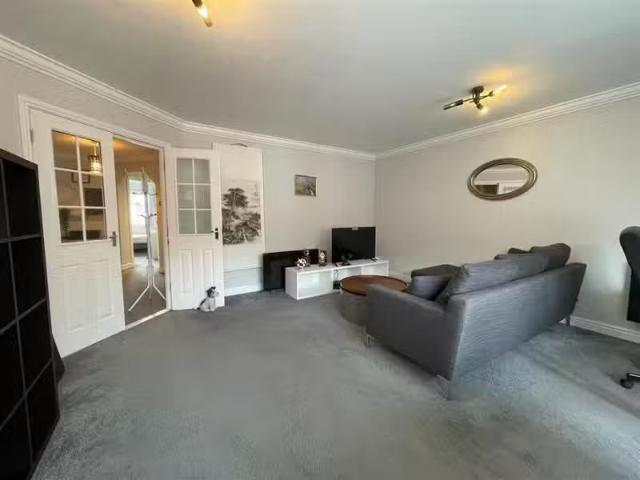 Just in! 2 BA 2 bedroom apartment for rent in Symphony Court.