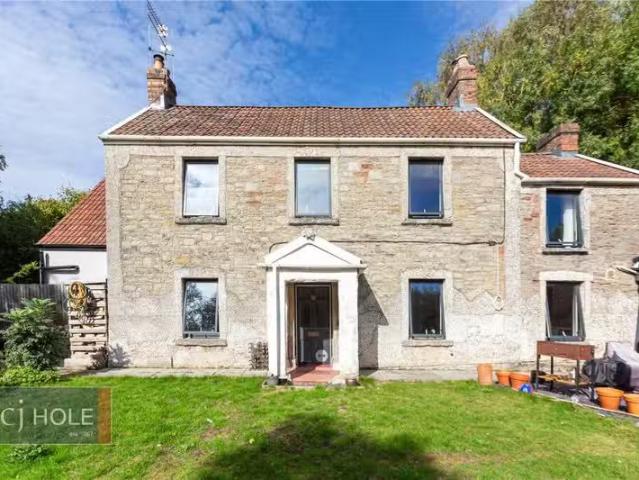 Just in! 2 BA 2 bedroom detached house for rent in Ham Lane, B.