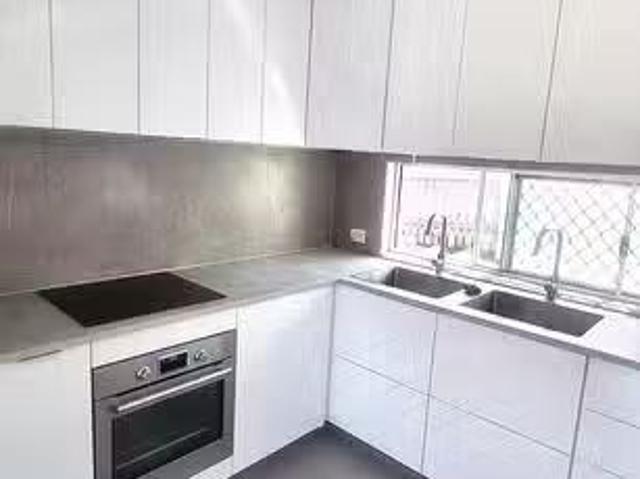 Nice 2 Barracuda Court, Kingston, QLD 4114