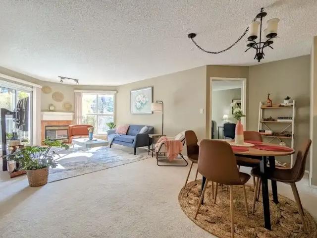 Cozy 2 bed 2 bath Oliver condo close to Grant MacEwan — 2 Bedrooms Condo Unit