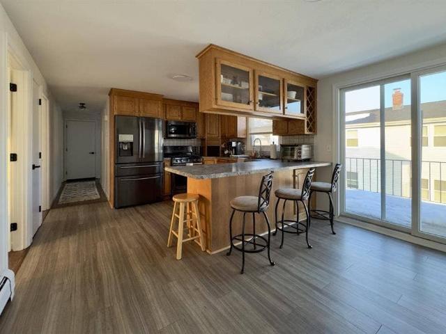 Cozy 2 bedroom & 1 office apartment