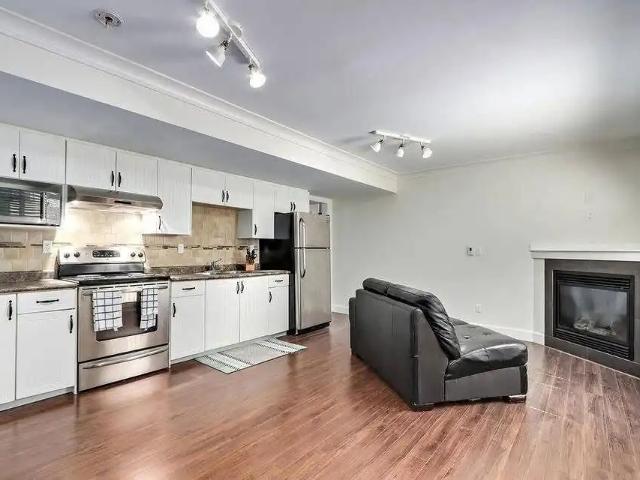 Cozy 2 Bedroom & 1 Bathroom Fleetwood