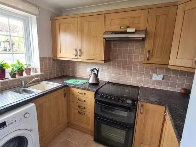 Rental! 2 bedroom terraced house for rent in Saunters Close, W.