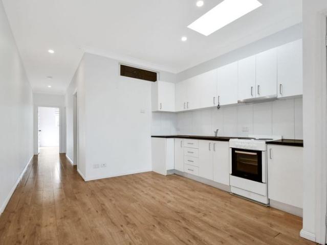 Cozy 2 bedroom Unit In Prime Location Access through Yagoona Lane  rear of property