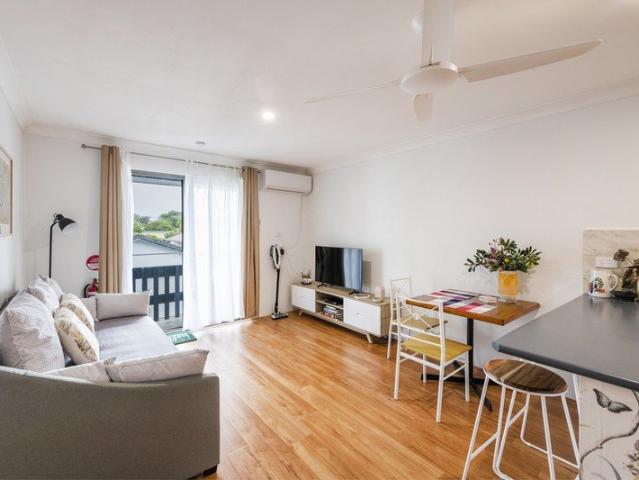 Cozy 2 bedroom unit