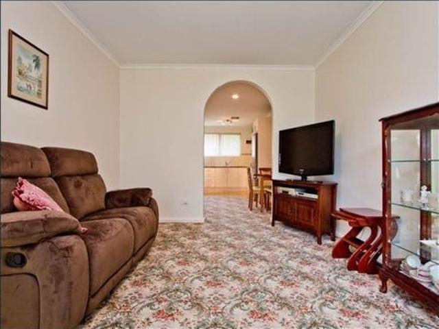 Cozy 2 Bedroom Unit