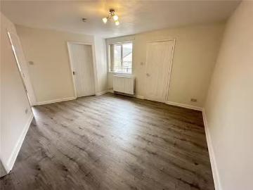 Cheap 2 bedroom apartment for rent in Almery Drive, Carlisle.