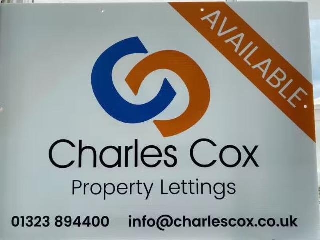 Cozy 2 bedroom apartment for rent in person House, 106 114 Sou.