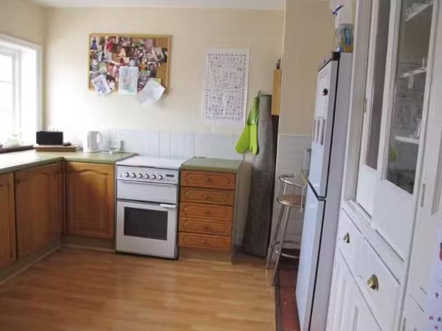 Cozy 2 bedroom apartment for rent in Western Road, Lewes, East.