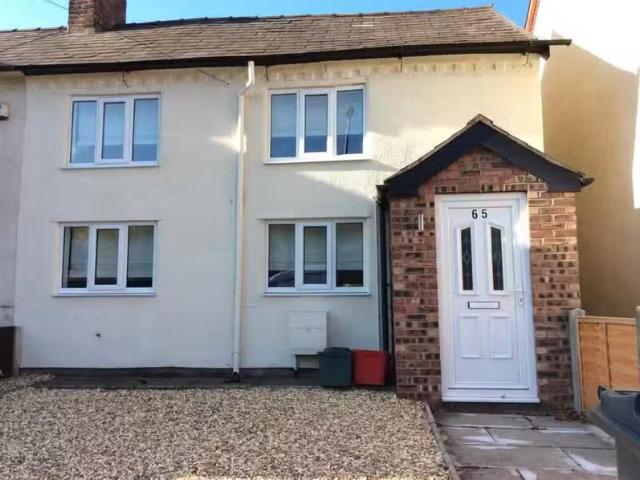 Unique 2 bedroom cottage for rent in Runcorn Road, Barnton, No.