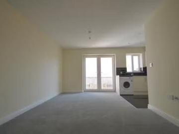 Rental! 2 bedroom flat for rent in Bryn Pinwydden, Cardiff, CF23