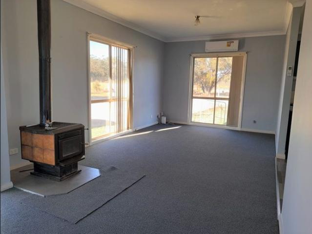 Cozy 2 Bedroom House with Stunning Views and Chicken Yard