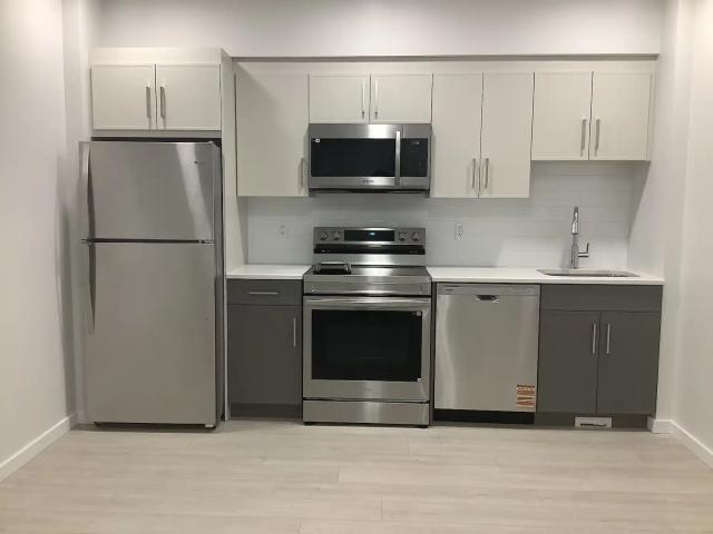 Cozy 2 Bedroom Legal Basement Rental