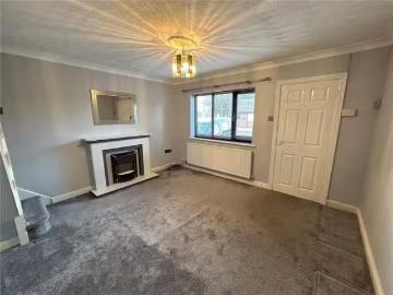 For Rent! 2 bedroom semi detached house for rent in Alleytroyd.