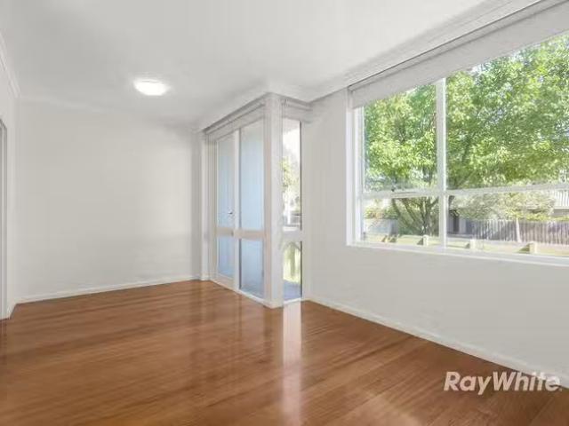 Just in! 2 BR 10/62 64 Truganini Road, Carnegie, VIC 3163