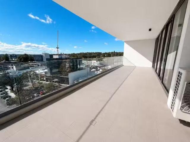 Just in! 2 BR 1006/8 Dumaresq Street, Campbelltown Apartment f.