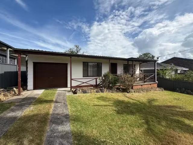 Deal! 2 BR 10 Ahina Avenue, Halekulani, NSW 2262 House for R.