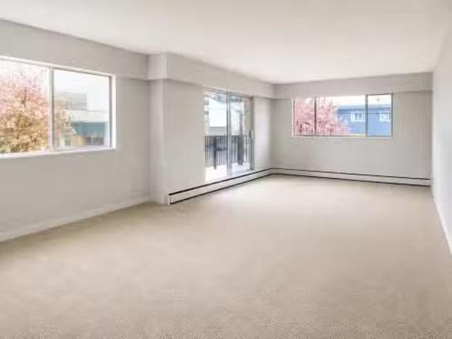 Just in! 2 BR 11933 223 Street, Maple Ridge, BC, V2X 5Y4 lea.