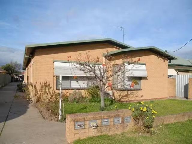 Deal! 2 BR 1/1040 Corella Street, NORTH ALBURY Apartment for r.