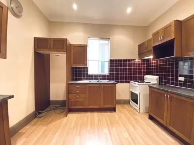 Nice 2 BR 1/121 Ramsay Street, HABERFIELD Apartment for rent.
