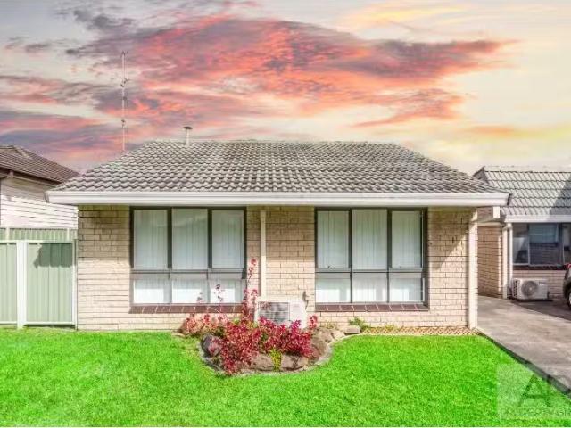 For Rent! 2 BR 1/128 Terry Street, Albion Park Apartment for r.