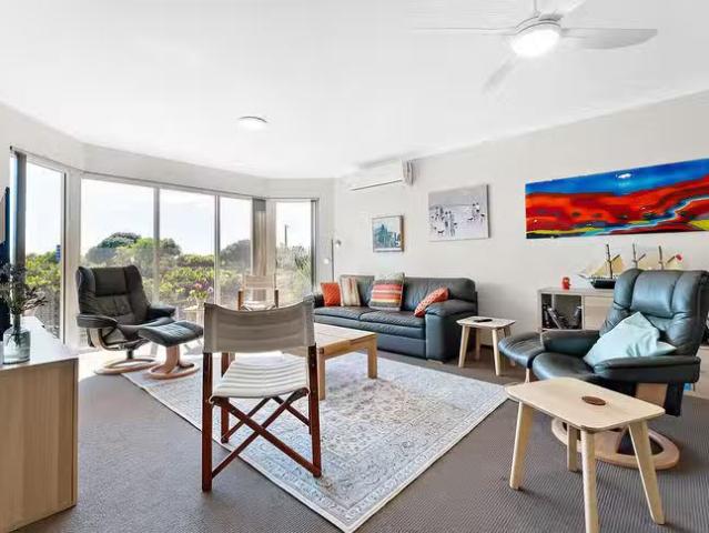 Unique 2 BR 1/244 Marine Terrace, South Fremantle, WA 6162