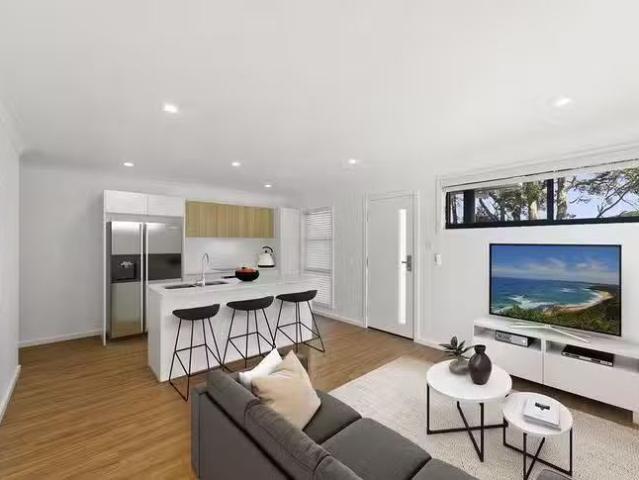Just in! 2 BR 1/29B Pollock Avenue, Wyong, NSW 2259