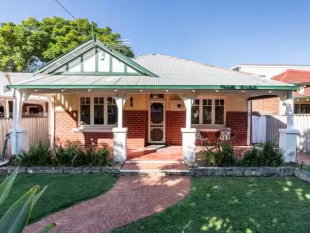 Cheap 2 BR 134 Flinders Street, Mount Hawthorn, WA 6016