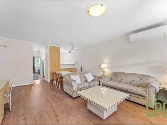 Charming 2 BR 137/33 Currong St, Reid Apartment for rent List.