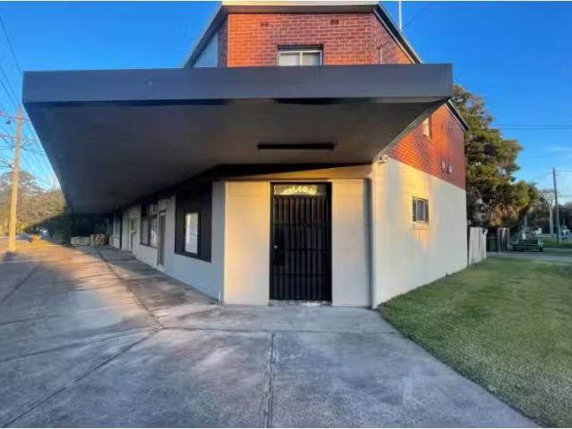 Unique 2 BR 137A Hollywood Drive, Lansvale Apartment for rent.