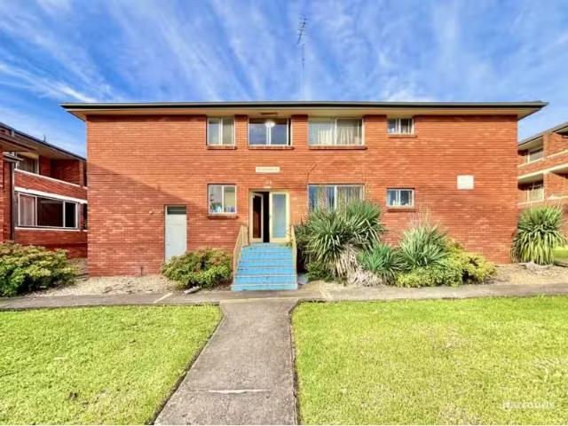 Rental! 2 BR 13/98 Dumaresq Street, Campbelltown Apartment for.