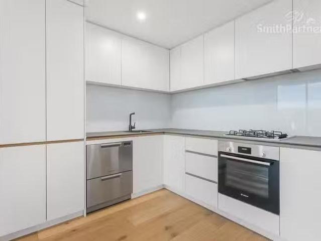 Cheap 2 BR 1304/17 Penny Place, Adelaide, SA 5000