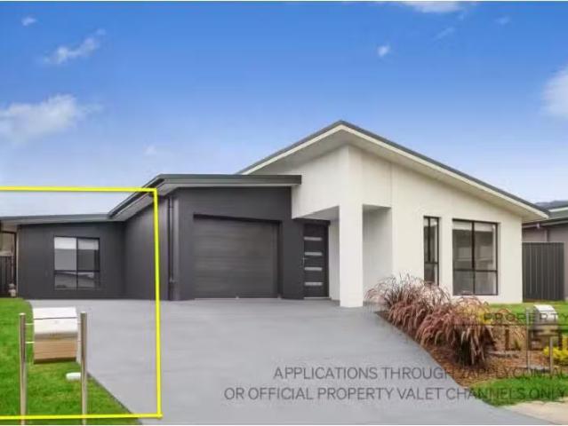 For Rent! 2 BR 1/33 Acland Drive, Horsley House for rent List.