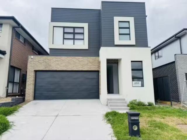 Nice 2 BR 16a Fuzweed Road, Leppington House for rent Listed.