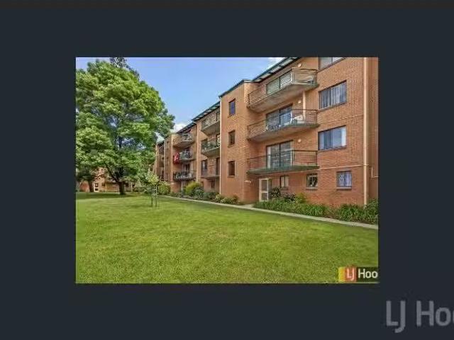 Deal! 2 BR 17/13 15 Mowatt Street, Queanbeyan Apartment for re.