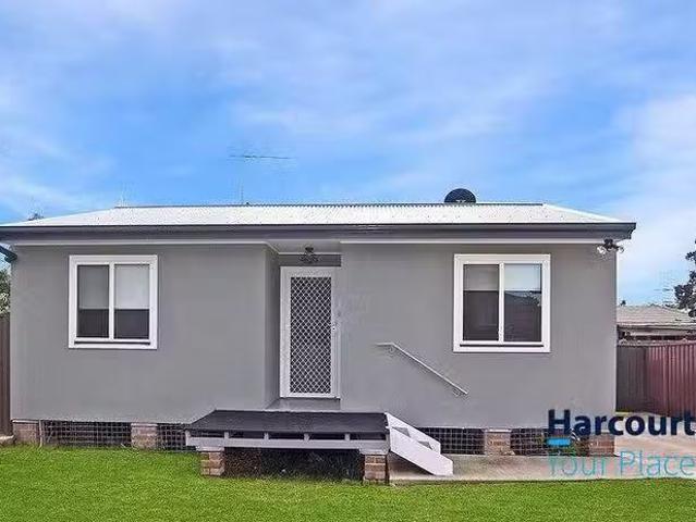 Charming 2 BR 19A Carpenter Street, Colyton, NSW 2760