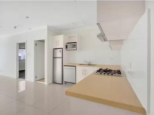 Cozy 2 BR 203/39 Grenfell St, Adelaide Apartment for rent Lis.