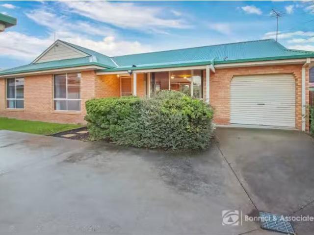Just in! 2 BR 2/14 Rachel Court, Lavington Townhouse for rent.