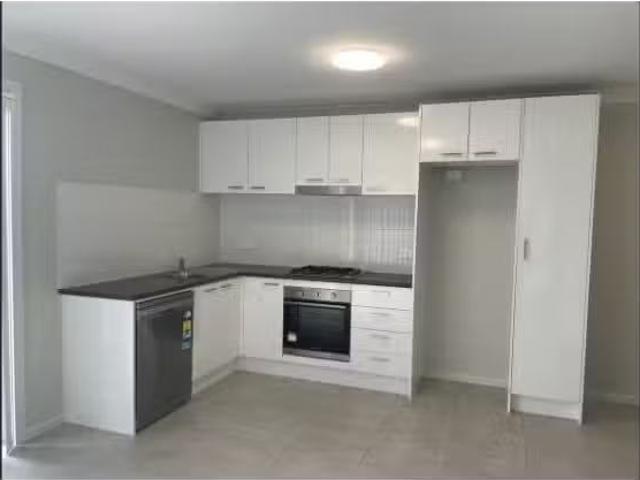 Cozy 2 BR 2/15 Garland Road, CESSNOCK Apartment for rent List.