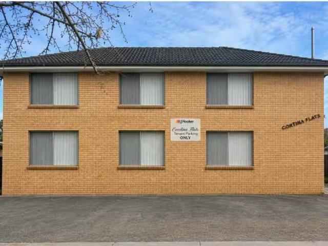Charming 2 BR 2/1 Kookora Street, GRIFFITH Apartment for rent.