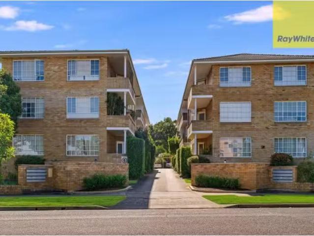 Rental! 2 BR 2/2 Iron Street, NORTH PARRAMATTA Apartment for r.